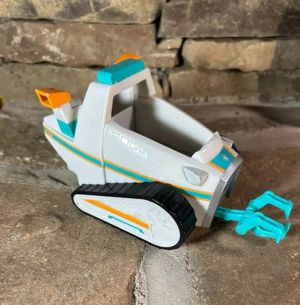 Spin Master Paw Patrol  Everest's Rescue Snowmobile Vehicle  Pre-owned